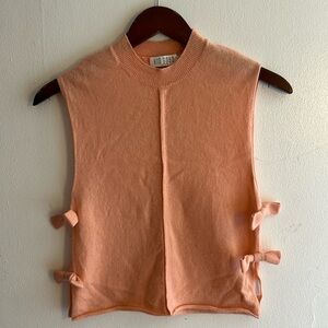 Luxurious Mongolian Cashmere Kids Goyo Top Vest Size 9-10 years 100% Cashmere